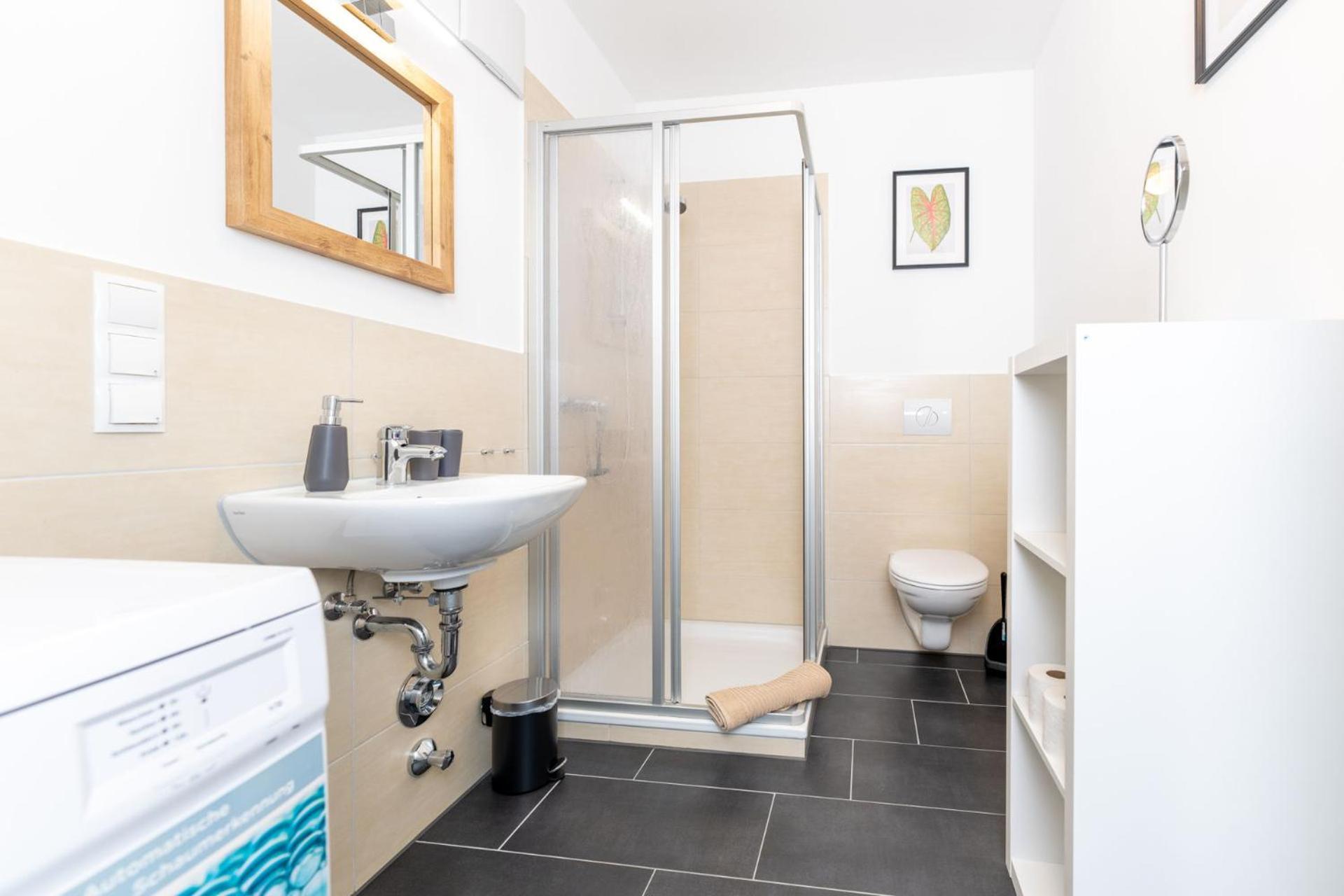 Modernes Apartment Mit Privatem Stellplatz Wenige Minuten Von Der Innenstadt & Mosel Κόμπλεντς Εξωτερικό φωτογραφία