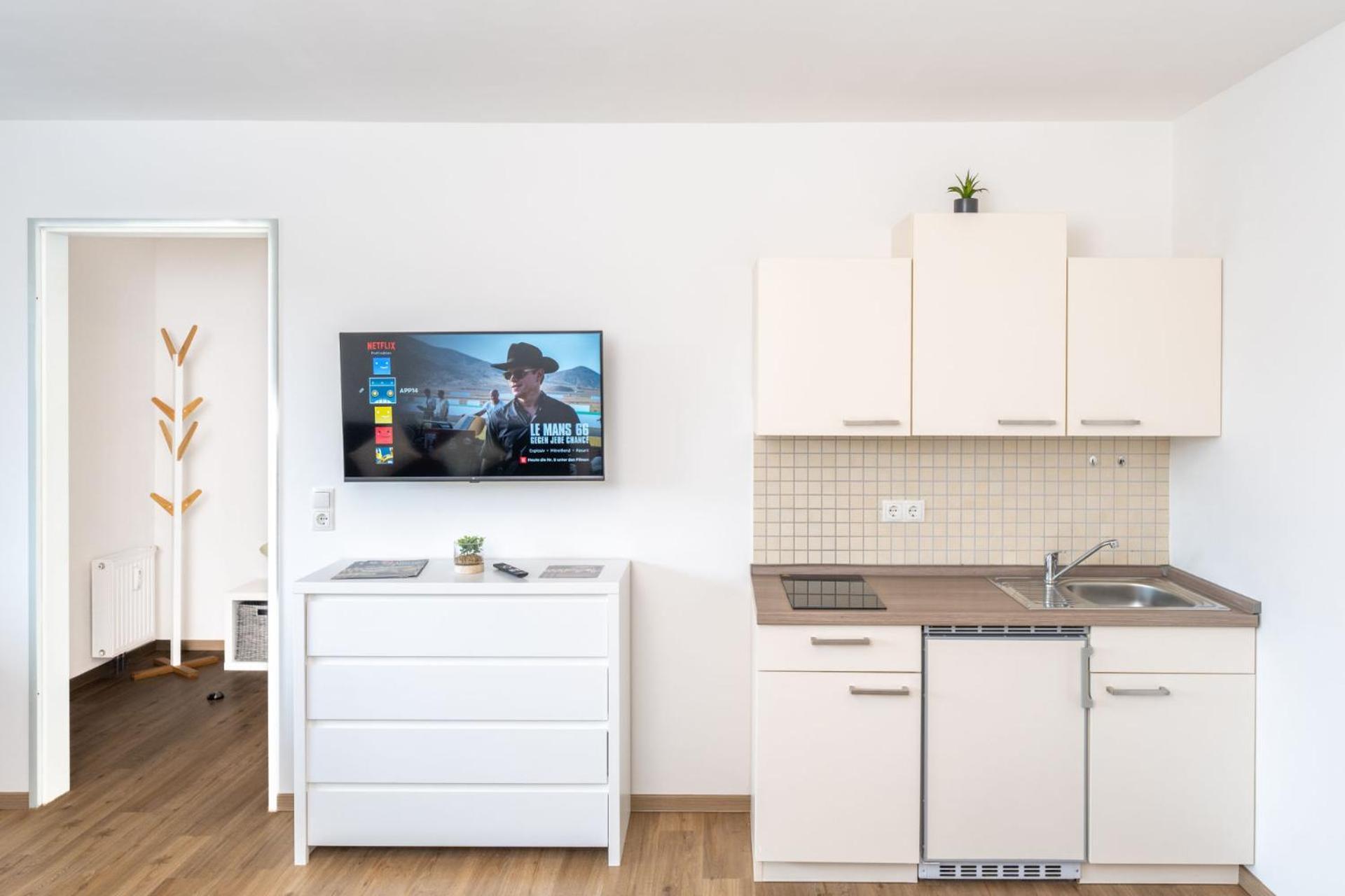 Modernes Apartment Mit Privatem Stellplatz Wenige Minuten Von Der Innenstadt & Mosel Κόμπλεντς Εξωτερικό φωτογραφία