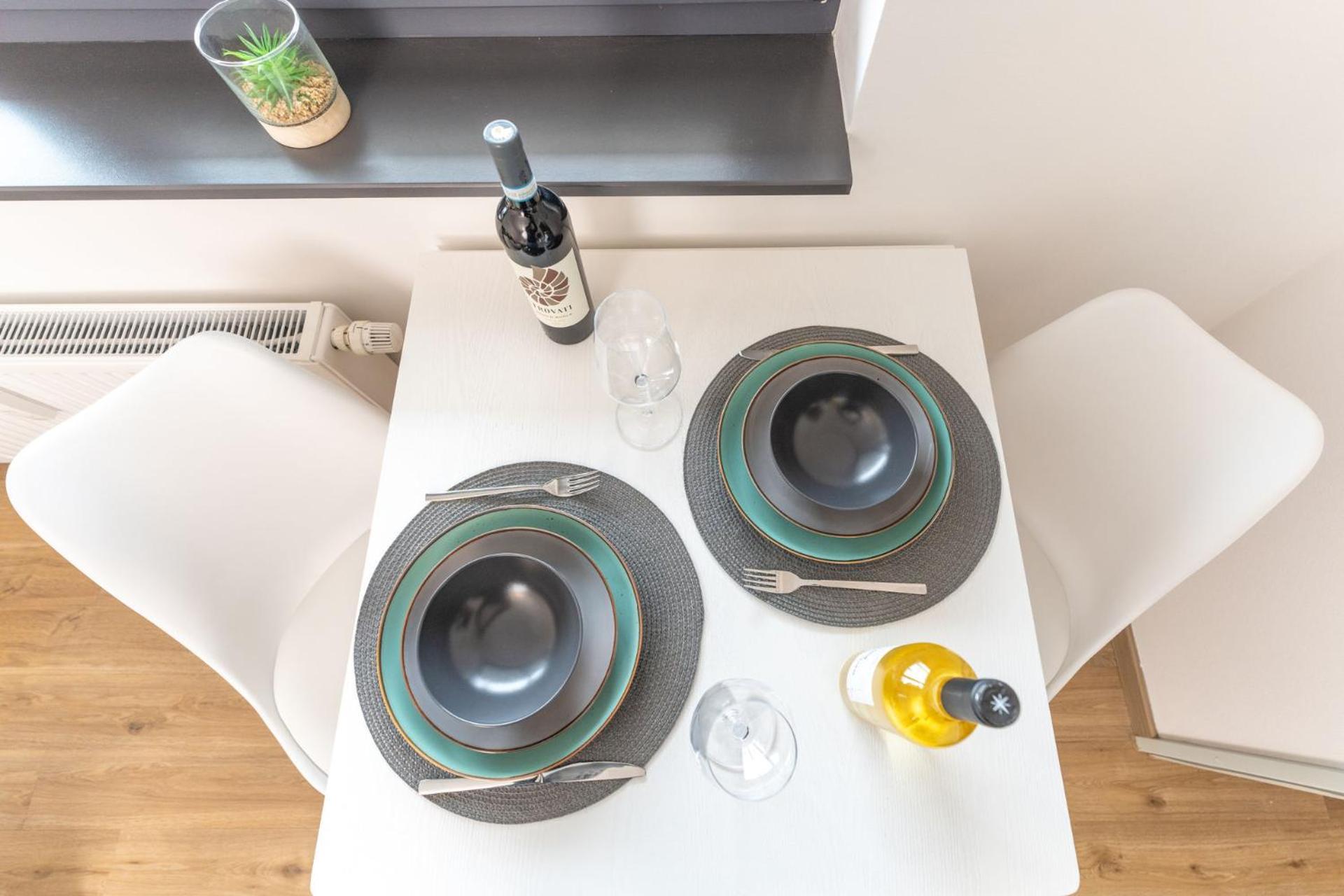 Modernes Apartment Mit Privatem Stellplatz Wenige Minuten Von Der Innenstadt & Mosel Κόμπλεντς Εξωτερικό φωτογραφία